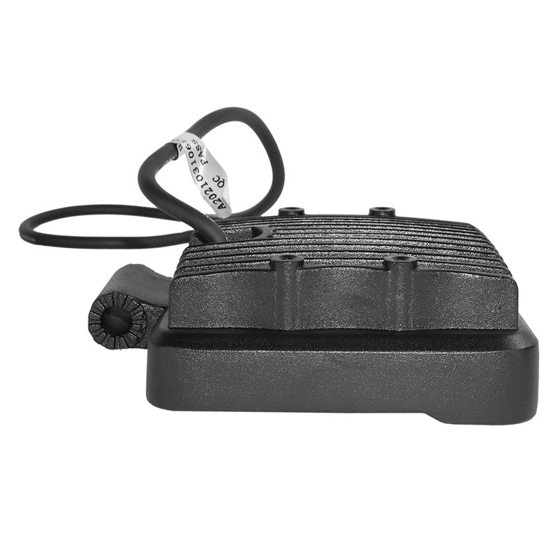 Farol-Auxiliar-de-Trabalho-LED-10-30V-4SQ-Quadrado-Lente-PC