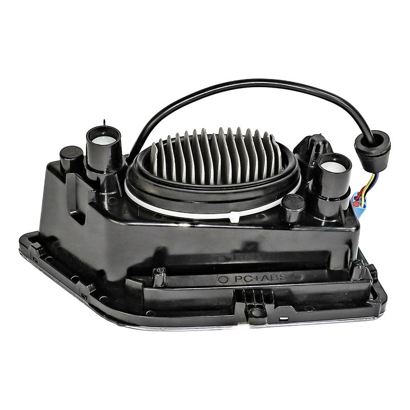 farol-auxiliar-longo-alcance-teto-cabine-esquerdo-scania-s5