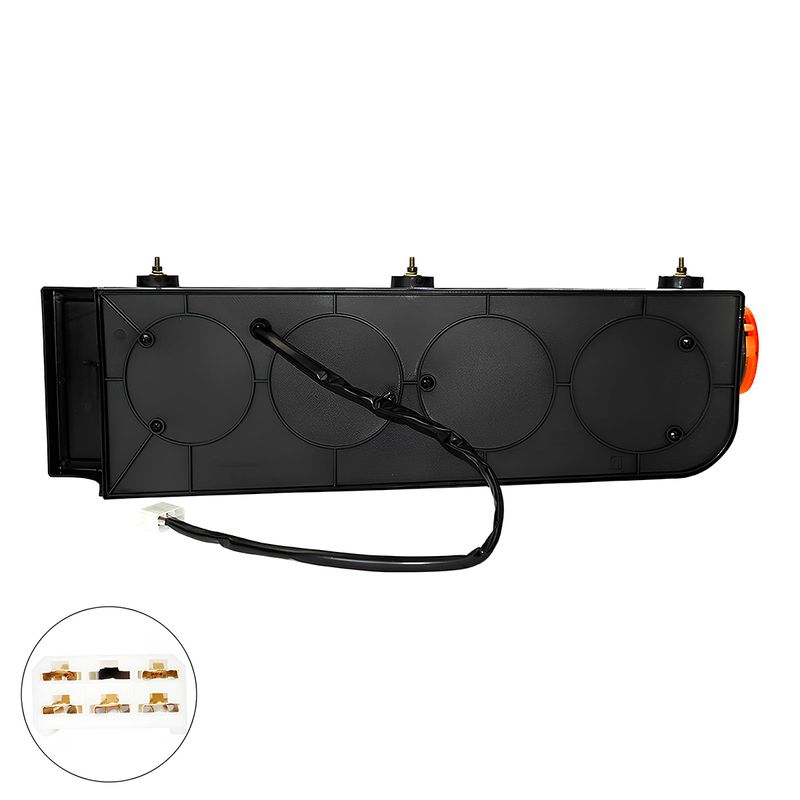 Sinaleira-Traseira-Direita-com-Base-Metalizada-Lentes-Redondas-e-Triangulo-Retrorefletor